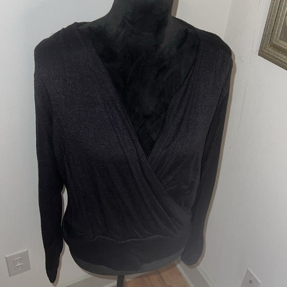 Ann Taylor black crossed draped front long sleeves light sweater sz M - Picture 3 of 8